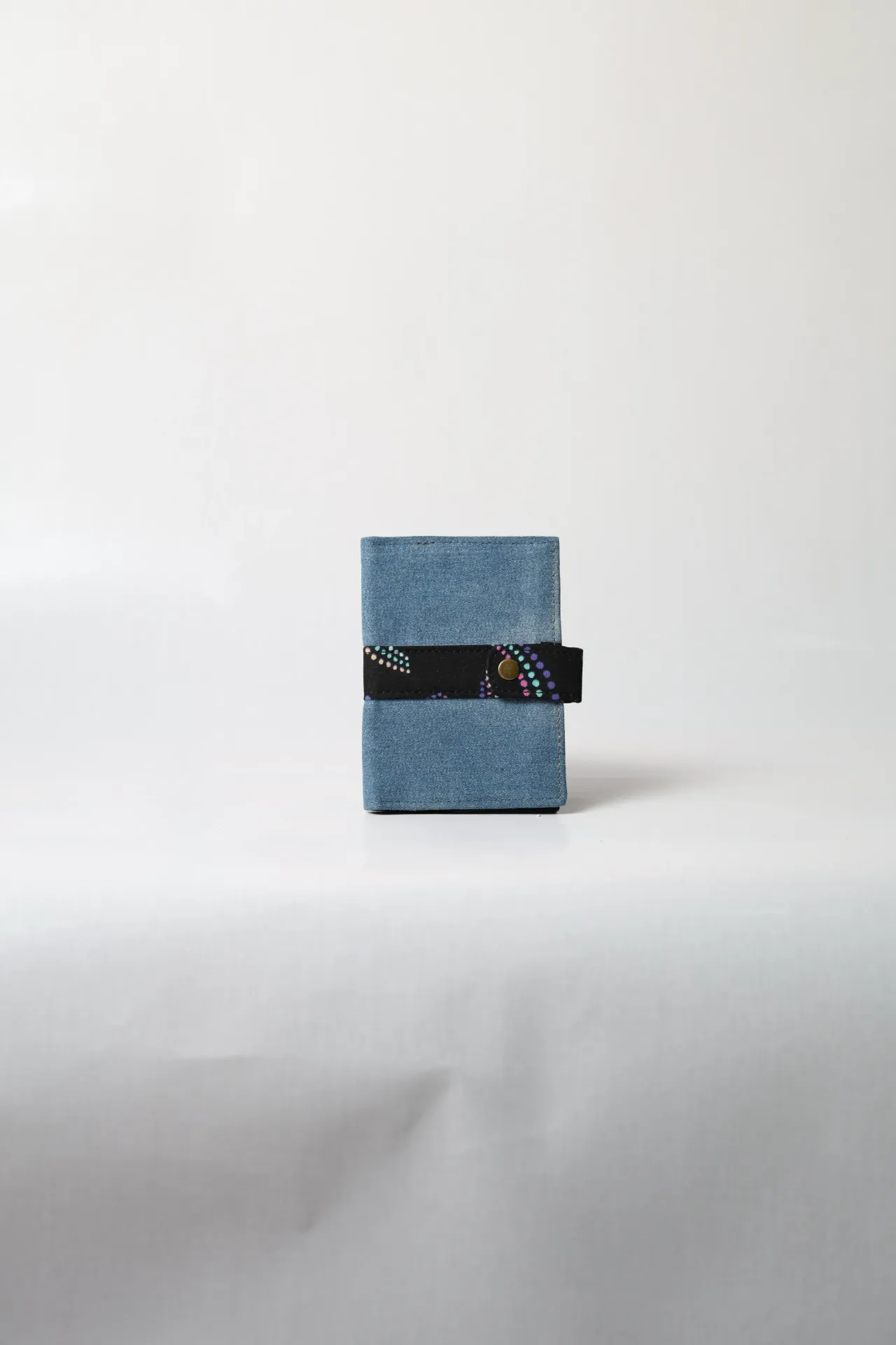 Zuri Passport Holder (Zuri ZP003)
